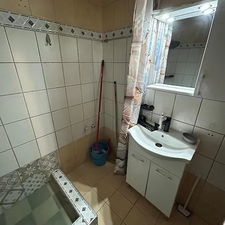 Kastra Apartament *